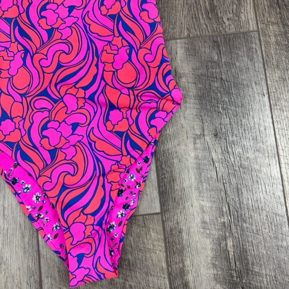 Maaji Spiral Cardamon One Piece Swimsuit - Picture 2 of 16